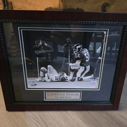 Lawrence Taylor Photograph 