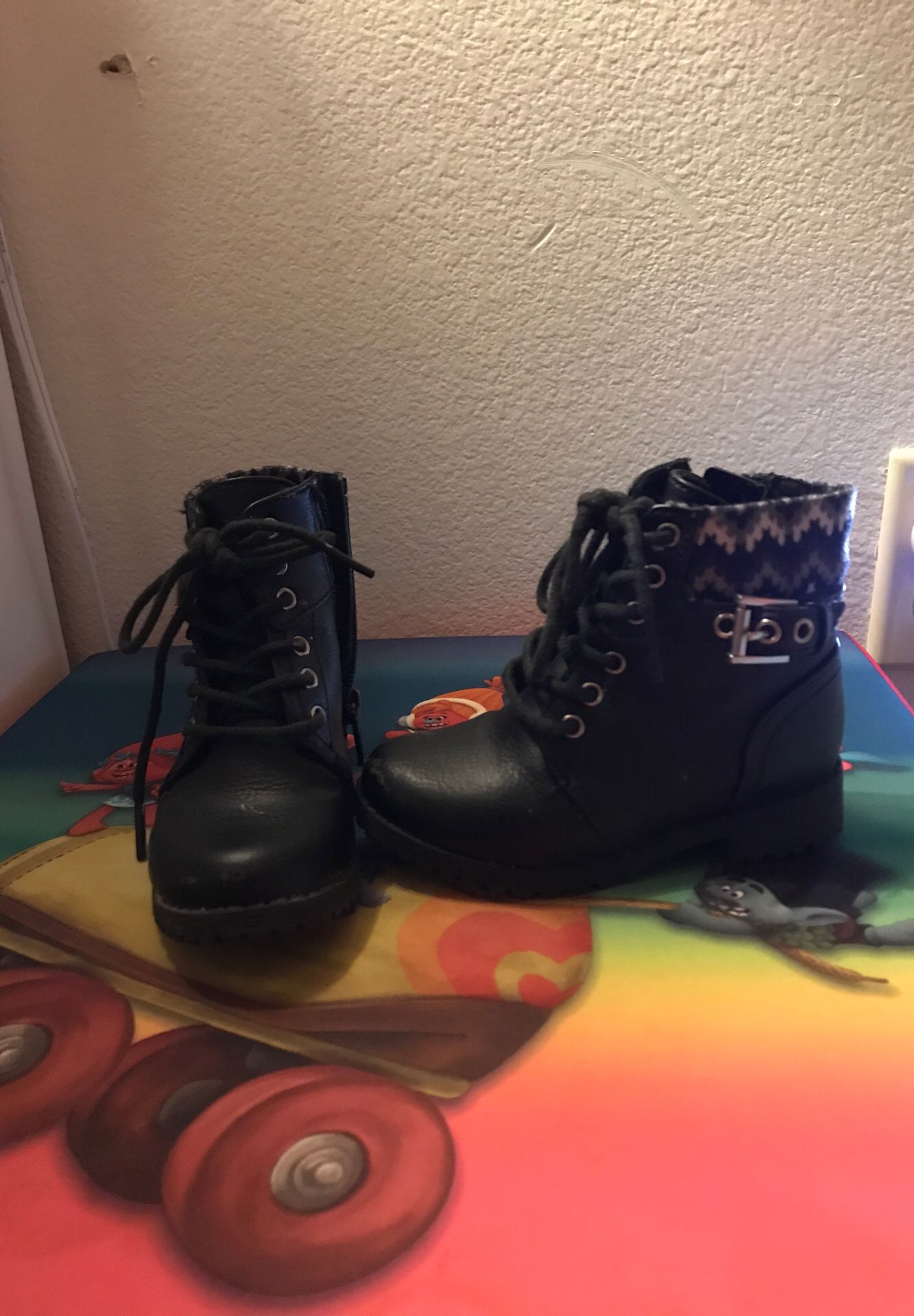 Size 7 girls boots