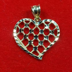 10kt Gold Heart Shape Pendant 