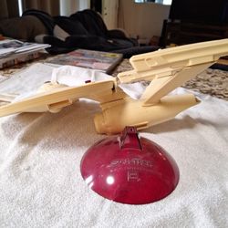 Collectible Star trek spaceship