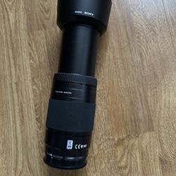 SONY Lens for DSLR Camera M/N SAL75300 f/4.5-5.6 (75-300mm Zoom) 1.5m/4.9ft