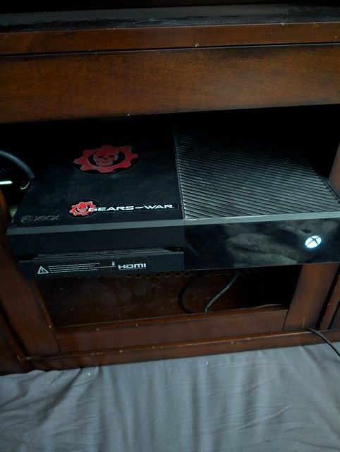Xbox One With Turtle Beach Controller