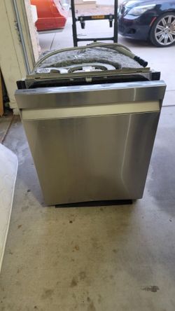 Samsung AutoRelease with Linear Wash 24-in Top Control Smart Built-In Dishwasher