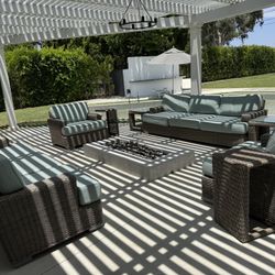 Outdoor Patio Furniture Set 