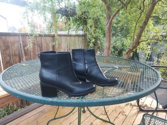 Black Ankle Boots (man made materials) with Block Heel