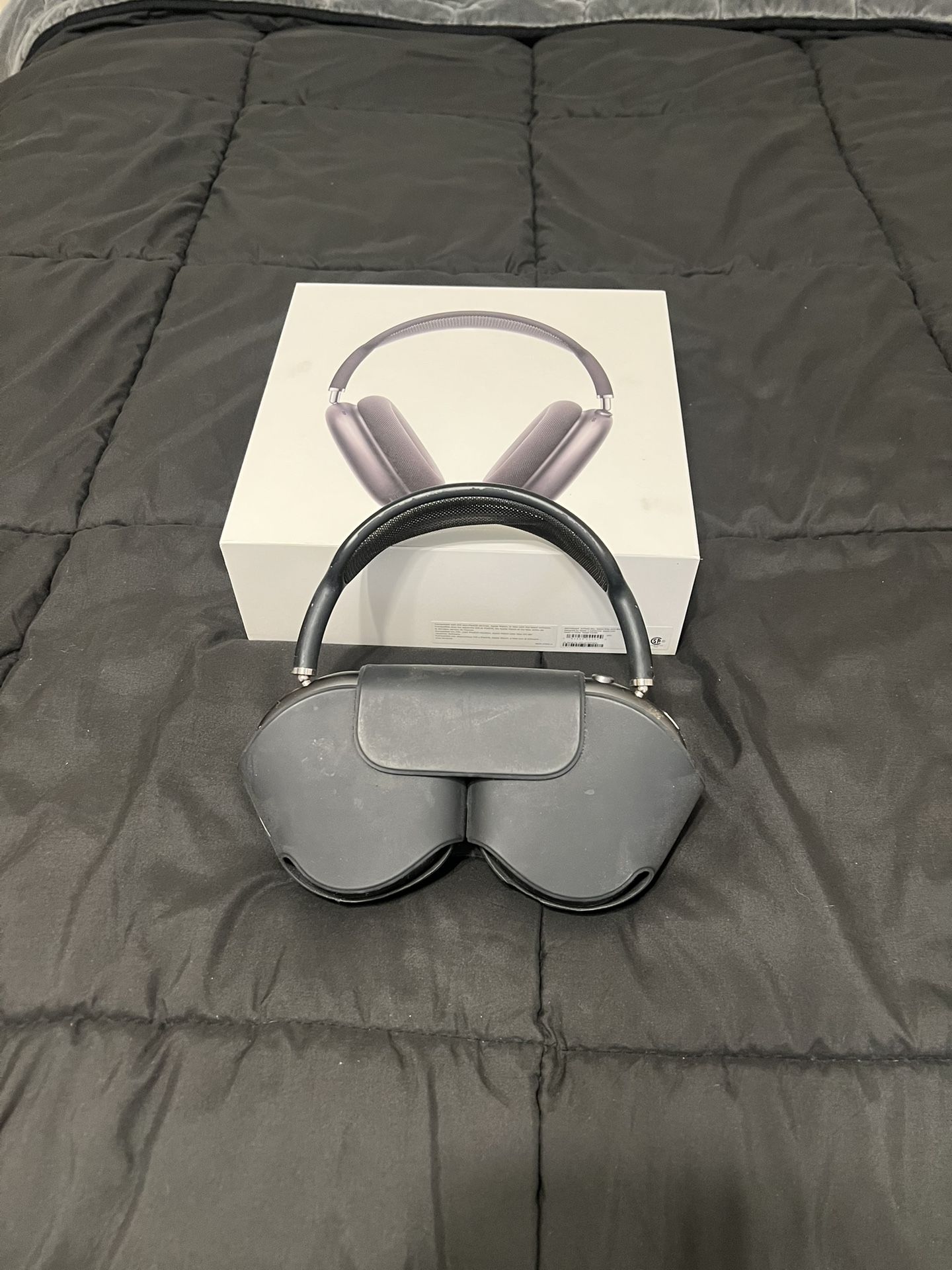 Apple AirPods Max - Space Gray with Black Headband!