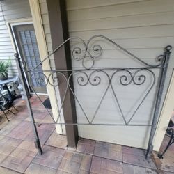 Metal Bed frame- Size - Full