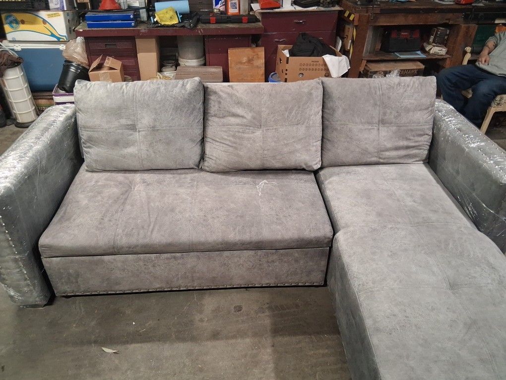 Light Grey Couch With Pullout