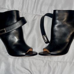 GIVENCHY BOOTS SIZE 9