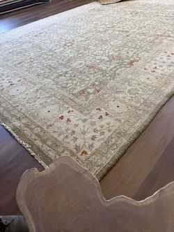 Fine wool Oushak area rug