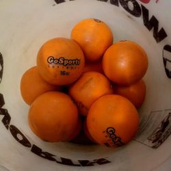 10 Softball 16oz Weighted Batting Balls With Bucket