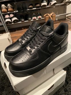 Black Nike Air Force 1