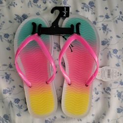 Girl sandals size 1-2