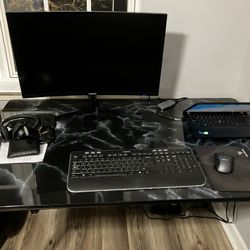 Samsung 27” Curved Display Monitor