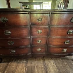 Vintage Federal 9-Drawer Serpentine Dresser with Mirror & Custom Glass Top