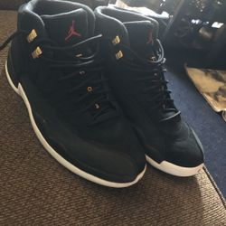 Jordan 12’s Black