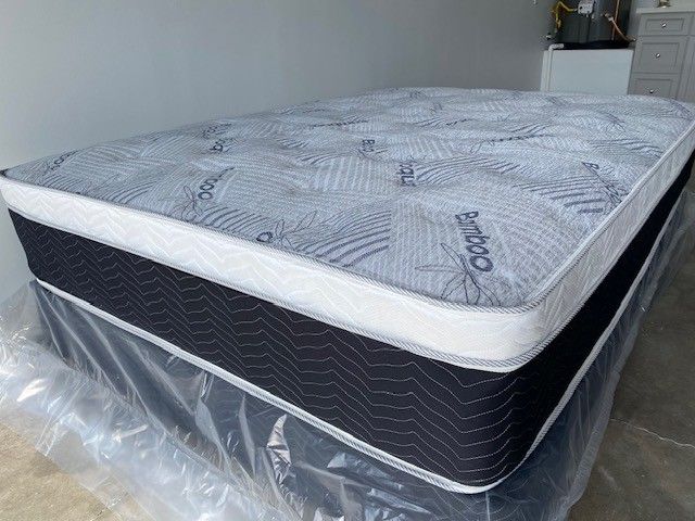 Full Euro Bamboo Pillow Top Mattress!!