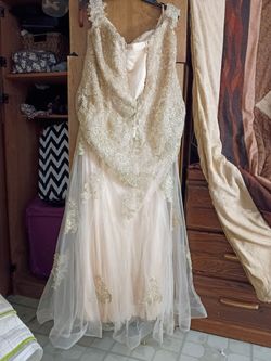 4 Champagne Nude-Toned dresses