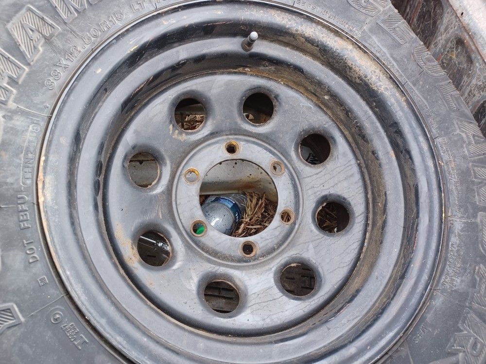 15 X8 CHEVY 6 LUG STEEL WHEELS!! NOT TIRES!! 325$