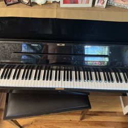 Brentwood Staionary Piano
