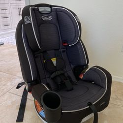 Graco Grows4Me 4-in-1 Convertible Car Seat