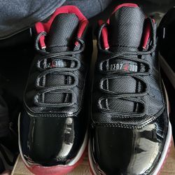 Bred 11s Size 7  Lows 