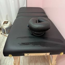 Massage Table 