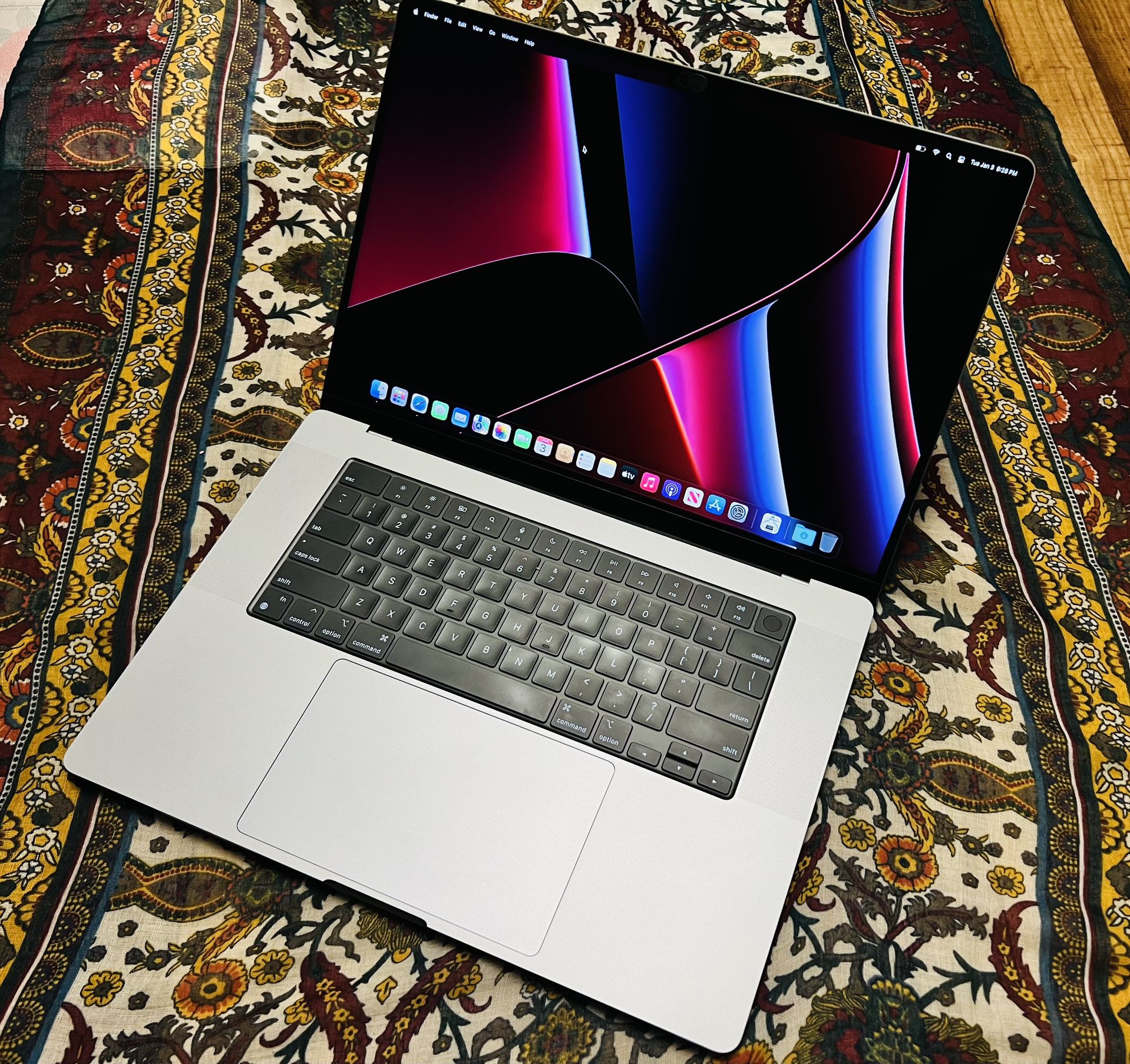 Like New Latest Apple Macbook Pro 16 Inch 2021 M1 Pro 10-Core CPU