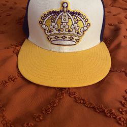 LA KINGS SNAP BACK HAT NEW