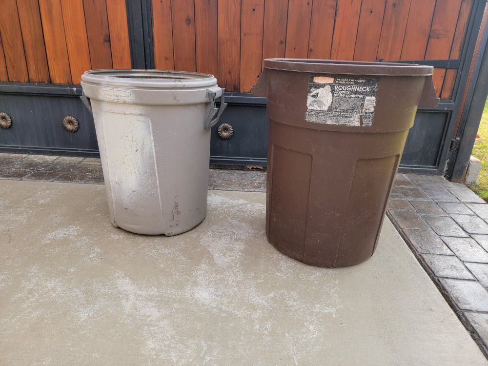 Commercial Garbage Bins
