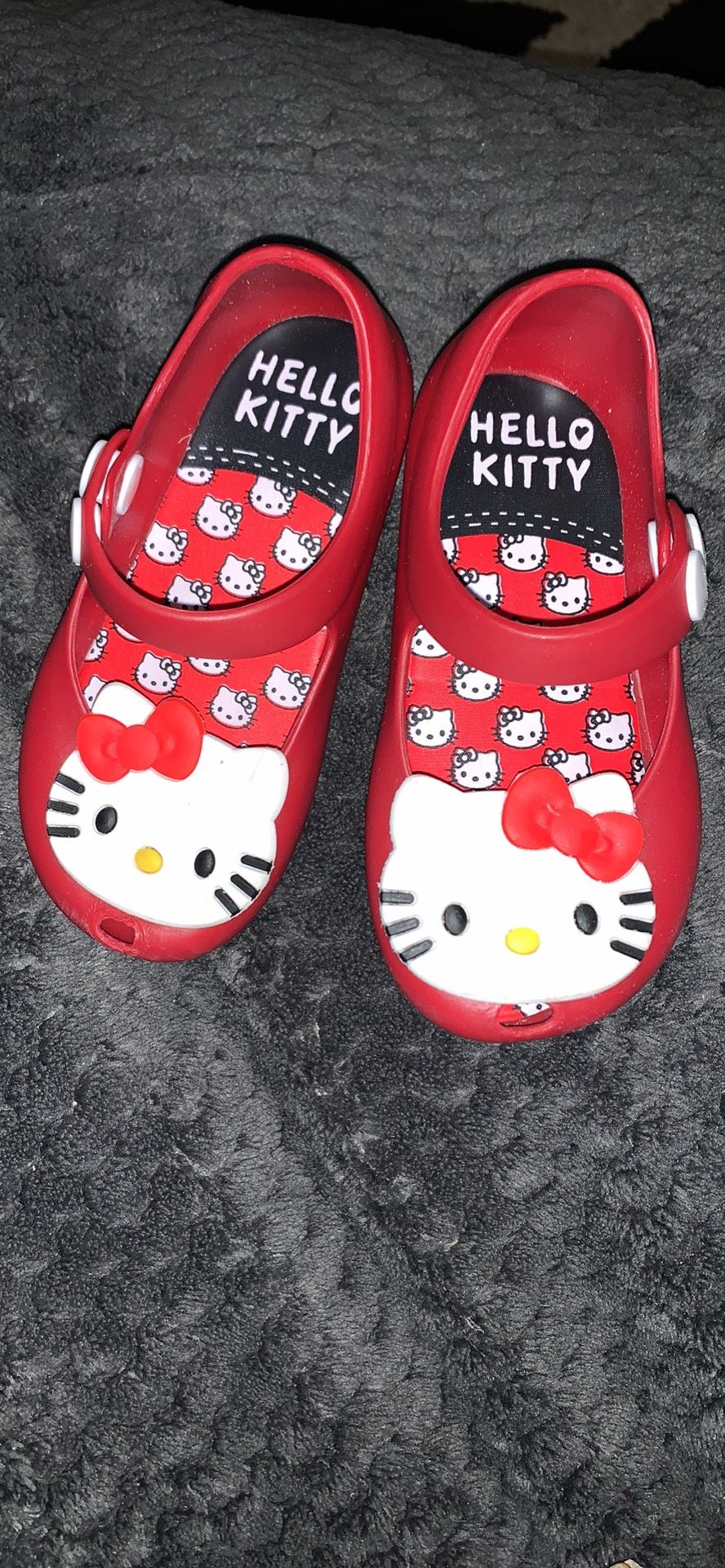 Hello kitty shoes