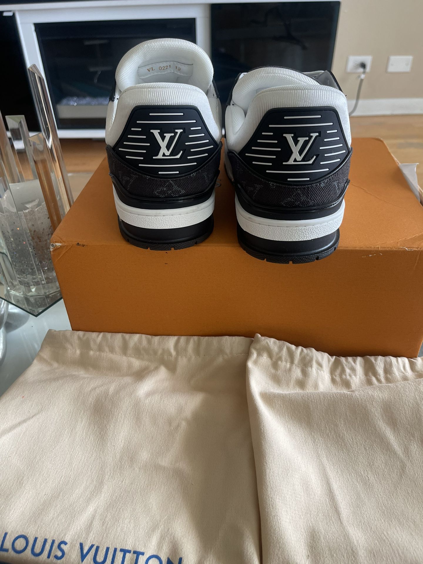 Louis Vuitton Trainers Size 12 for Sale in Alsip, IL - OfferUp