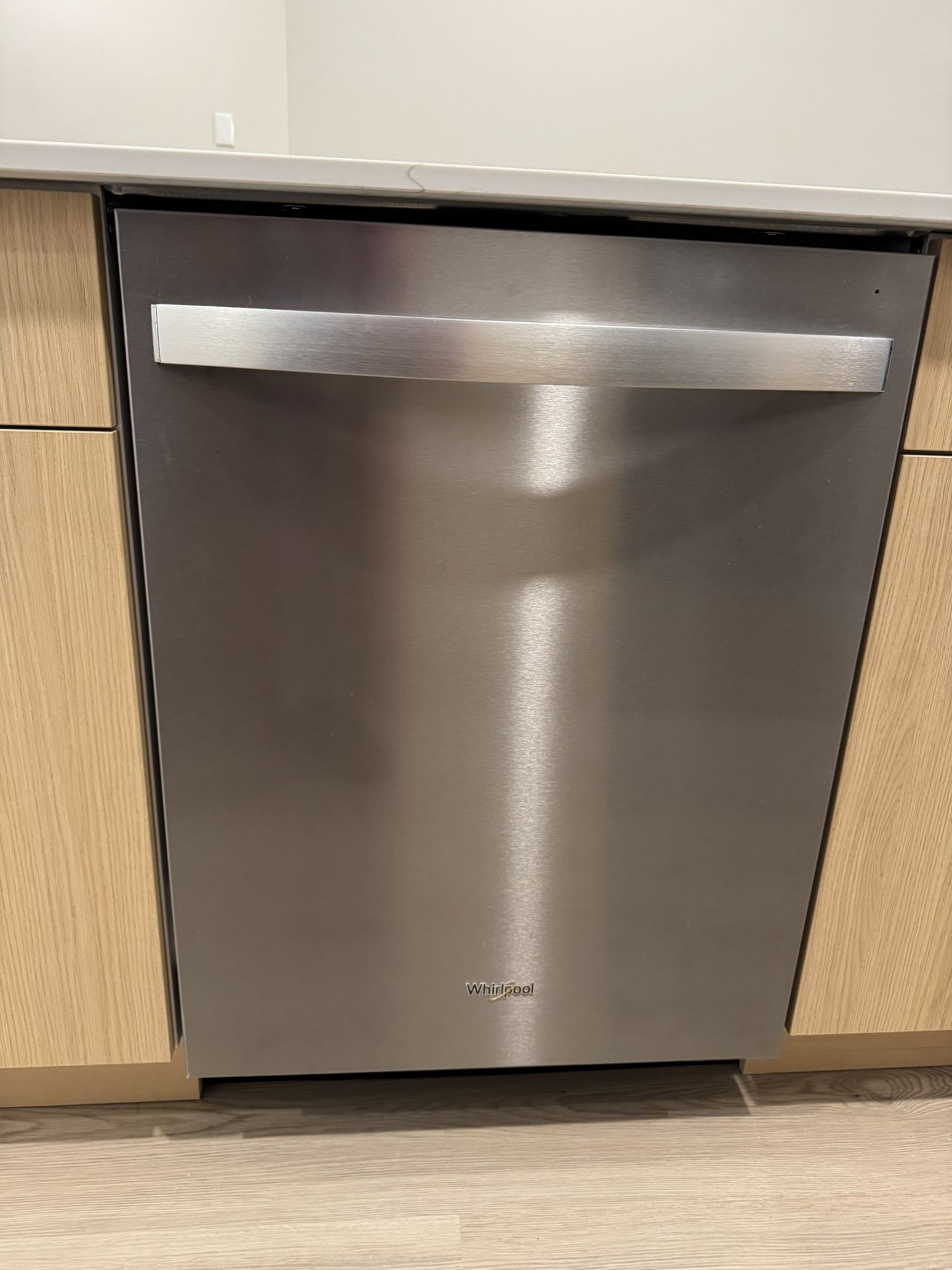 Dishwasher Whirlpool