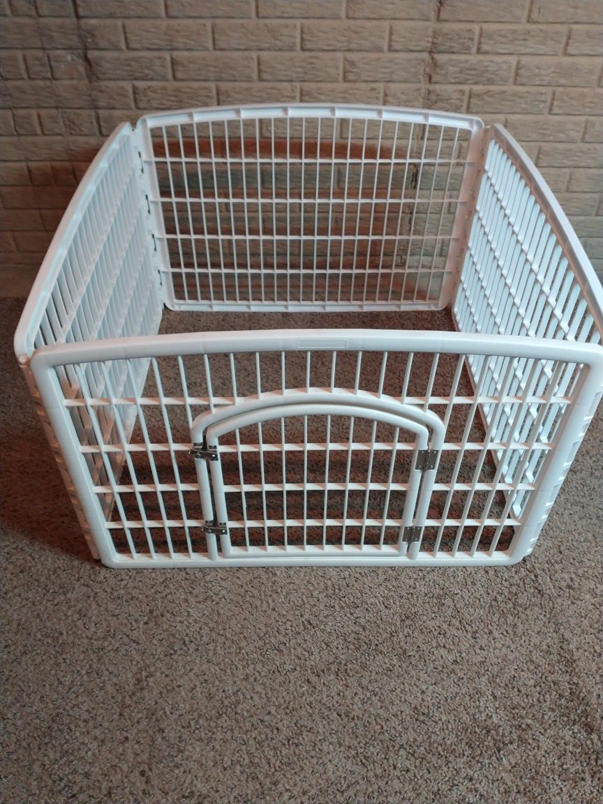 Chewy 4panel play pen