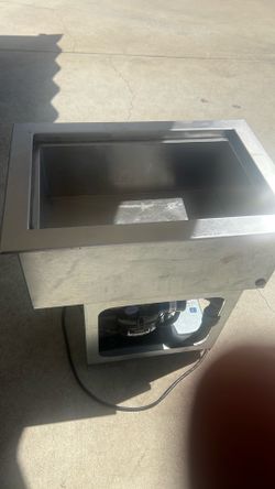 Food chiller
