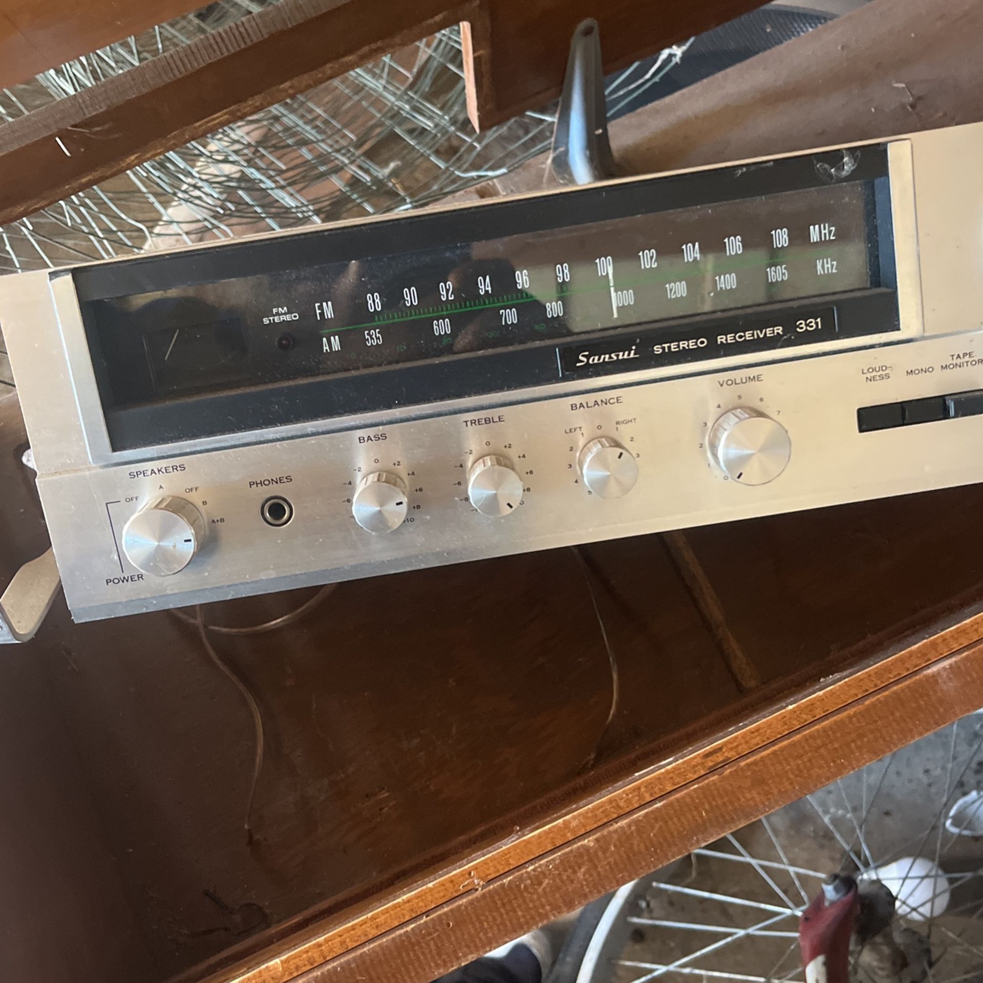 Sansui stereo receiver, 331 works good