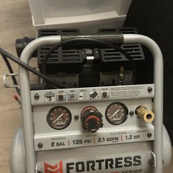 FORTRESS  2 GAL ULTRA QUIET COMPRESSOR