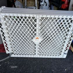 Gate