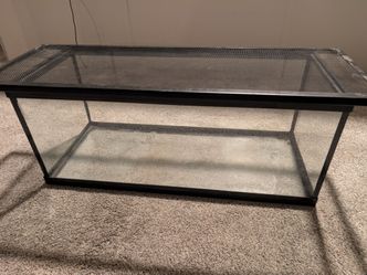 20 Gallon aquarium or reptile enclosure