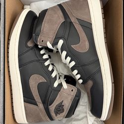Jordan 1”Palomino”$180