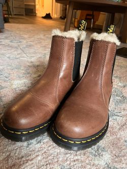 Dr. Marten’s Brown Leather Fur-lined Chelsea Boots Size 9 Women’s
