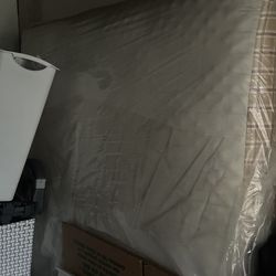 Full Size Mattress With Wood Box On The Bottom