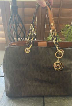 Michael Kors Signature Bag 