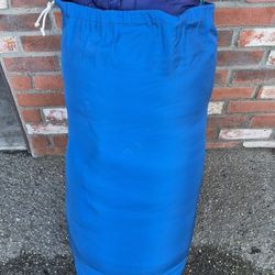 Sleeping Bags/ High Quality With Thick Durable Carrying Bag