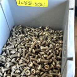 #6-32 Machine Screw 