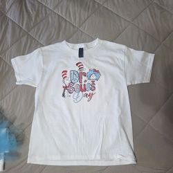 Dr Seuss Shirt size small