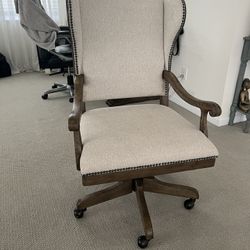 Desk chair