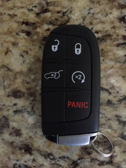 Remote control key for a 2016 Jeep Grand Cherokee