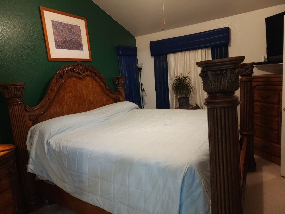 6 Piece King Bedroom Set