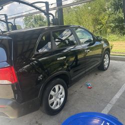 Kia Serento